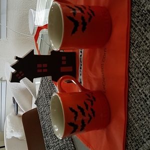 Le Creuset Halloween mugs NIB